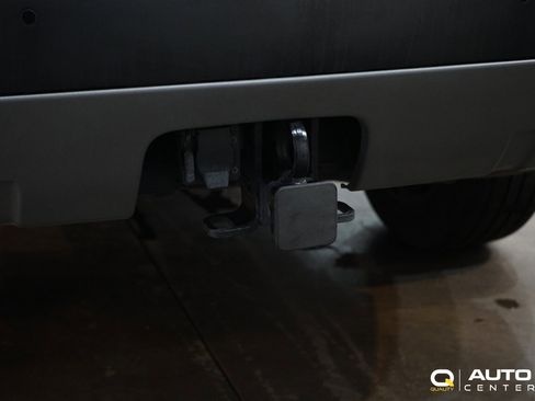 Used 2020 Land Rover Discovery HSE Luxury image 6