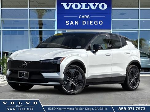 New 2026 Volvo EX30 Cross Country Ultra image 1