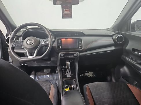 Used 2024 Nissan Kicks SR FWD image 18