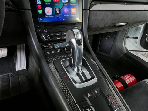 Certified 2018 Porsche 911 GT3 w/ Sport Chrono Package RWD image 19