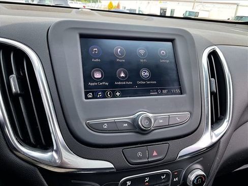 Used 2024 Chevrolet Equinox LT FWD image 19