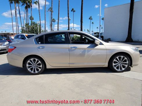 Used 2015 Honda Accord Sport image 3