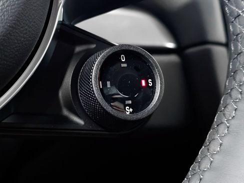 Used 2025 Porsche 718 Boxster RWD image 30