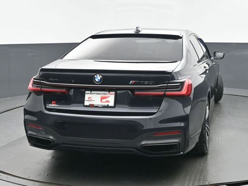 Used 2022 BMW 750i xDrive w/ Luxury Rear Seating Package image 4