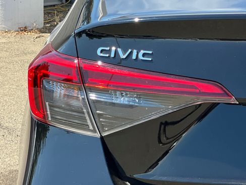 Used 2024 Honda Civic Sport image 23