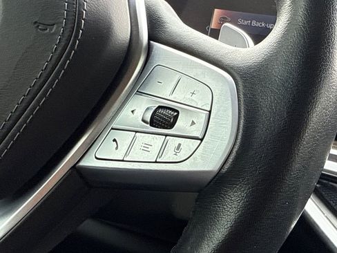 Used 2023 BMW X7 xDrive40i w/ Premium Package image 28