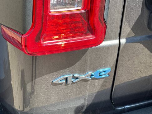 Used 2023 Jeep Wrangler Unlimited Rubicon 4xe image 33