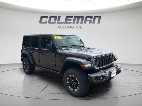 Used 2025 Jeep Wrangler Unlimited Rubicon AWD/4WD image 7