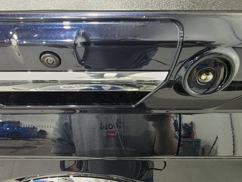 Used 2021 Ford F150 Lariat image 29