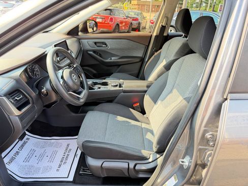 Used 2021 Nissan Rogue S AWD/4WD image 13
