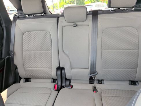 Certified 2022 Ford Escape SE w/ SE Sport Appearance Package AWD/4WD image 8