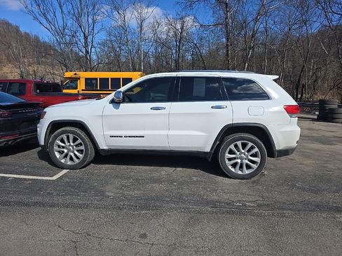 Used 2017 Jeep Grand Cherokee Limited w/ Luxury Group II image 8