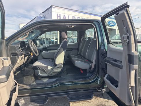 Used 2016 Ford F150 XL w/ Equipment Group 101A Mid image 9