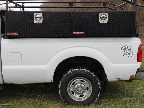 Used 2013 Ford F250 XL w/ PWR Equipment Group image 3