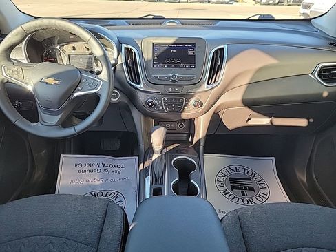 Used 2024 Chevrolet Equinox LT image 11