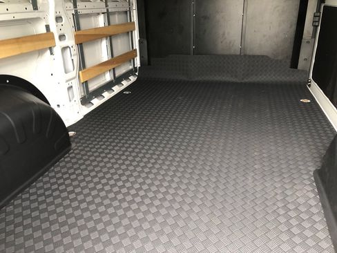 Used 2025 RAM ProMaster 2500 w/ U-Haul Equipment Group FWD image 20