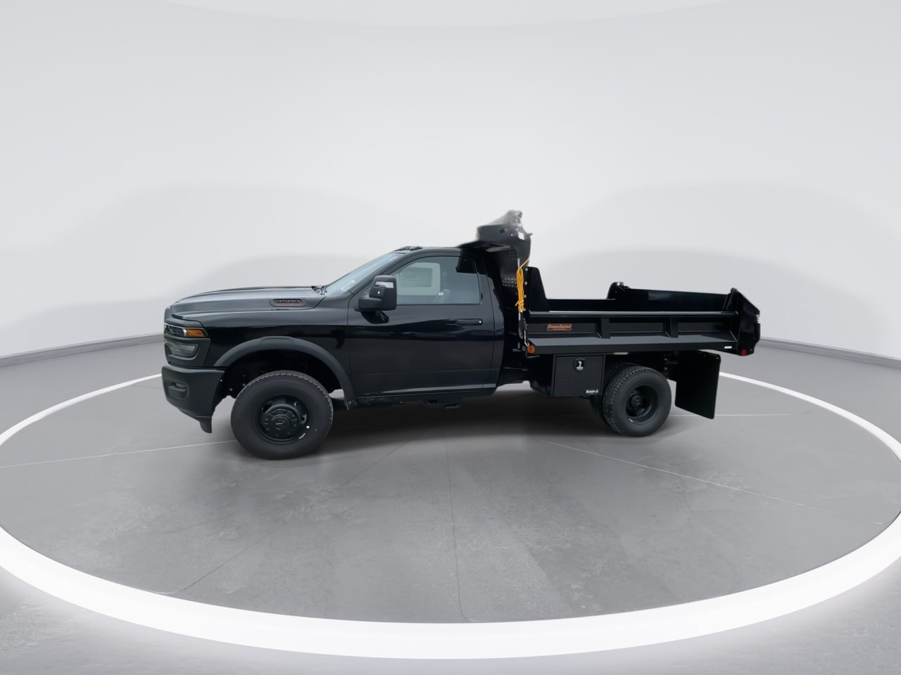 New 2026 RAM 3500 Tradesman AWD/4WD image 9
