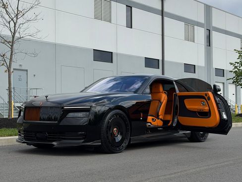 Used 2024 Rolls-Royce Spectre w/ Spectre Launch Package image 10