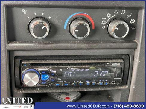 Used 2013 Chevrolet Express 1500 image 29