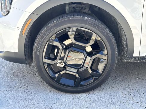 Used 2025 Kia Sorento SX Prestige w/ Olive Brown Leather Package image 4