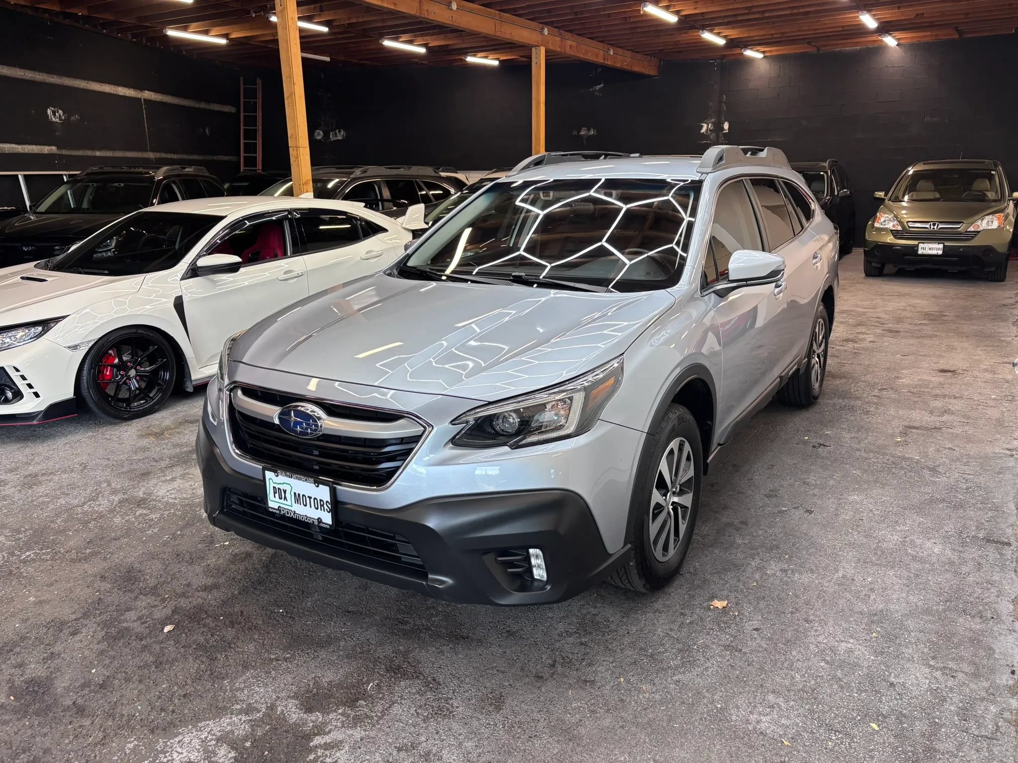 Used 2022 Subaru Outback Premium AWD/4WD image 3