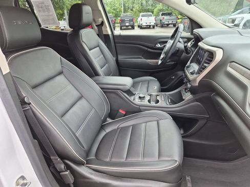 Used 2022 GMC Acadia Denali w/ Denali Ultimate Package FWD image 38