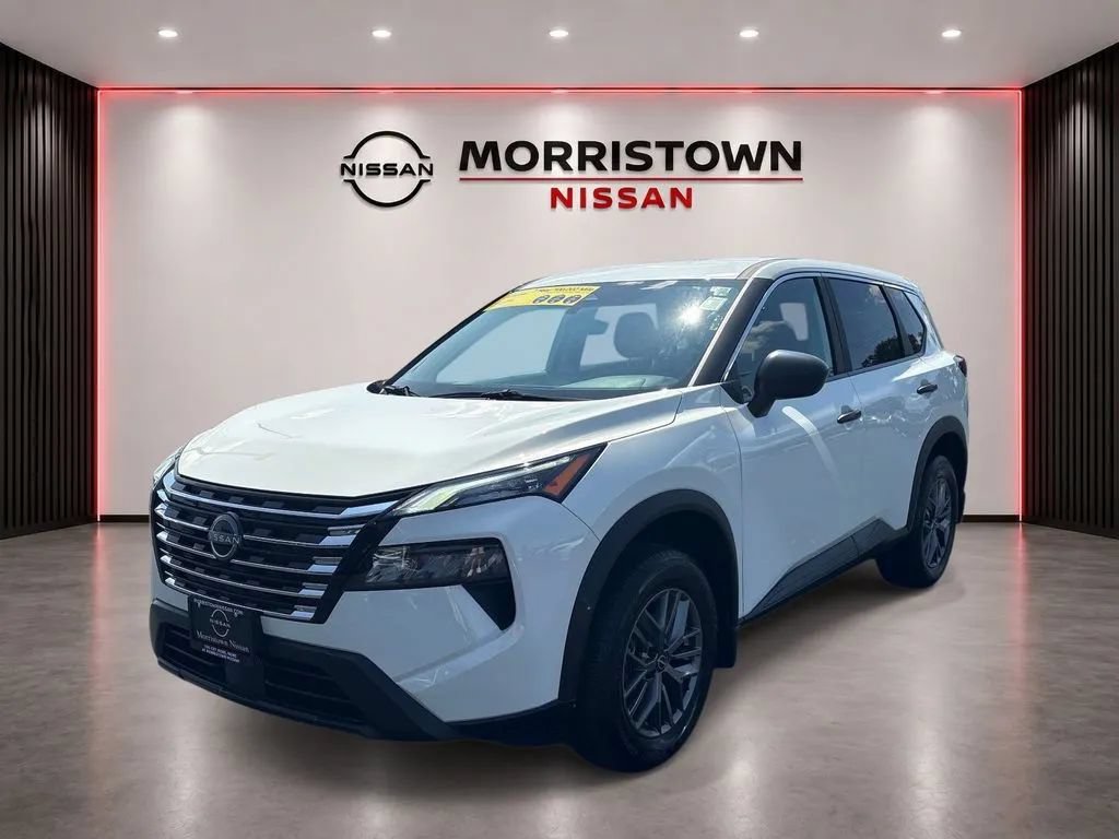 Used 2025 Nissan Rogue S FWD image 7