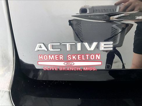 Used 2025 Ford Expedition Active AWD/4WD image 14