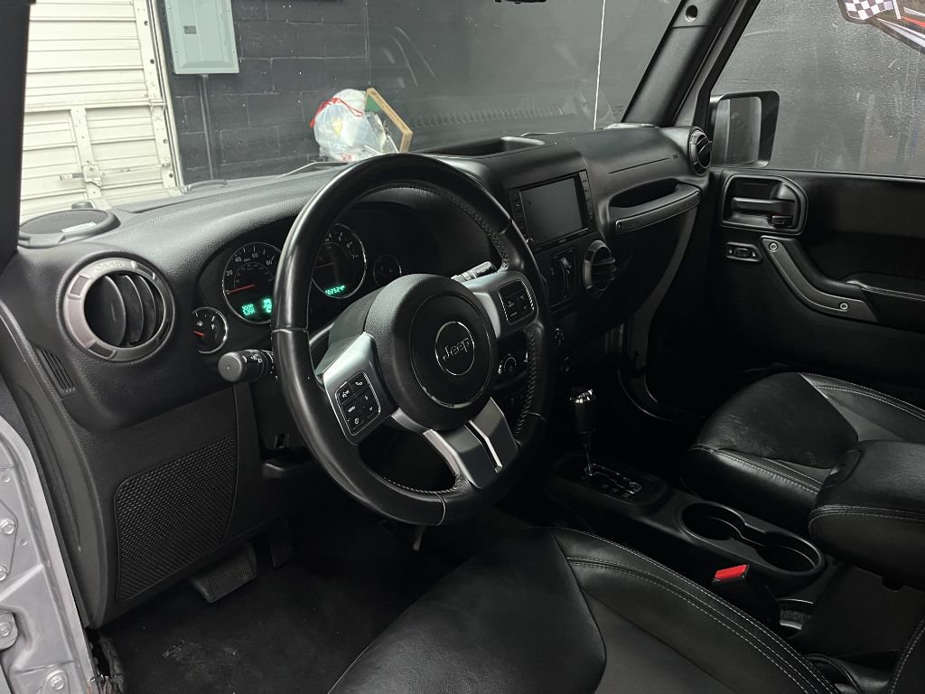 Used 2017 Jeep Wrangler Unlimited Sport AWD/4WD image 5