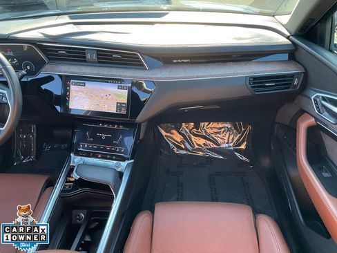 Used 2019 Audi e-tron Prestige w/ Prestige Package image 62