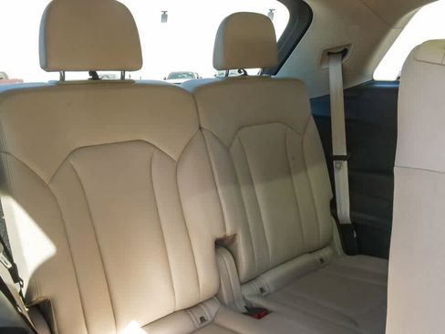 Used 2019 Audi Q7 2.0T Premium Plus w/ Premium Plus Package image 18