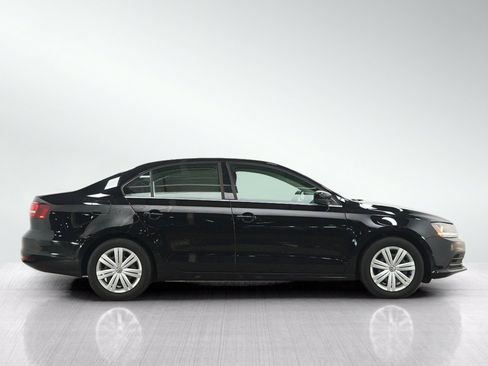 Used 2017 Volkswagen Jetta S w/ Jetta S Cold Weather Package FWD image 6