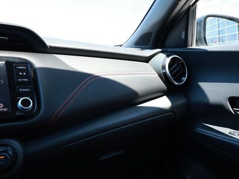 Used 2021 Nissan Kicks SR FWD image 23