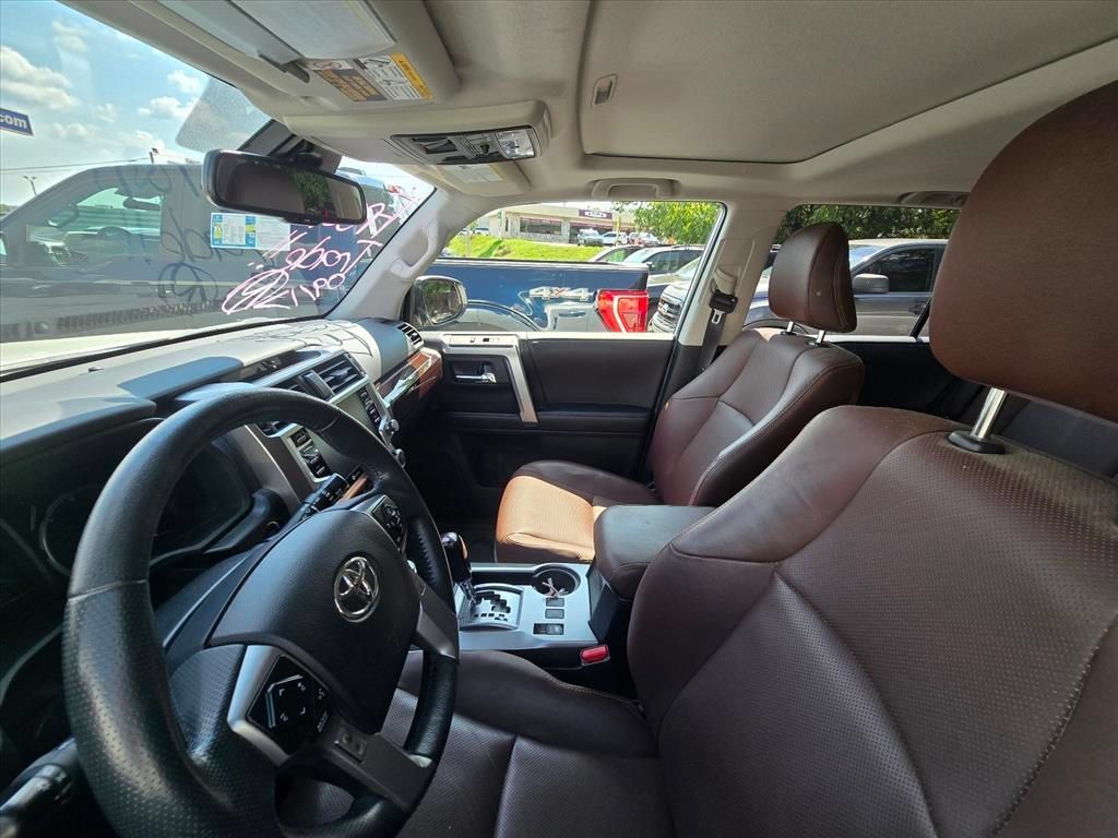 Used 2022 Toyota 4Runner Limited AWD/4WD image 4