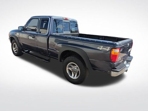 Used 2002 MAZDA B-Series Pickup 4x4 Cab Plus B4000 image 3