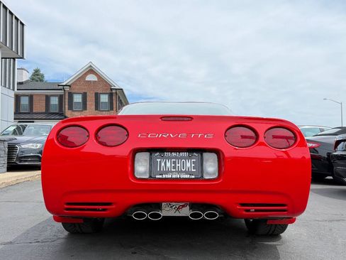 Used 2003 Chevrolet Corvette Coupe w/ Preferred Equipment Group RWD image 8
