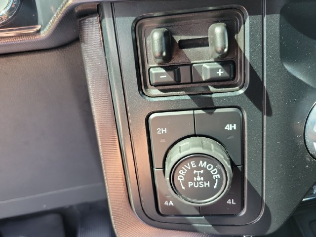 Certified 2025 Ford F150 Raptor w/ Equipment Group 803A Raptor R AWD/4WD image 29