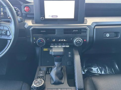Used 2025 Toyota 4Runner TRD Off-Road AWD/4WD image 8