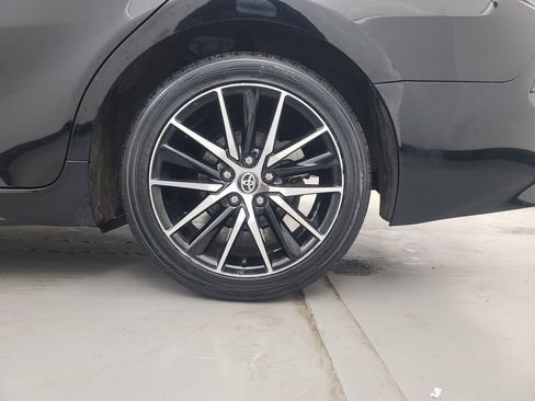 Used 2023 Toyota Camry SE image 11