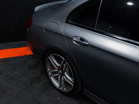 Used 2019 Mercedes-Benz E 63 AMG S image 9