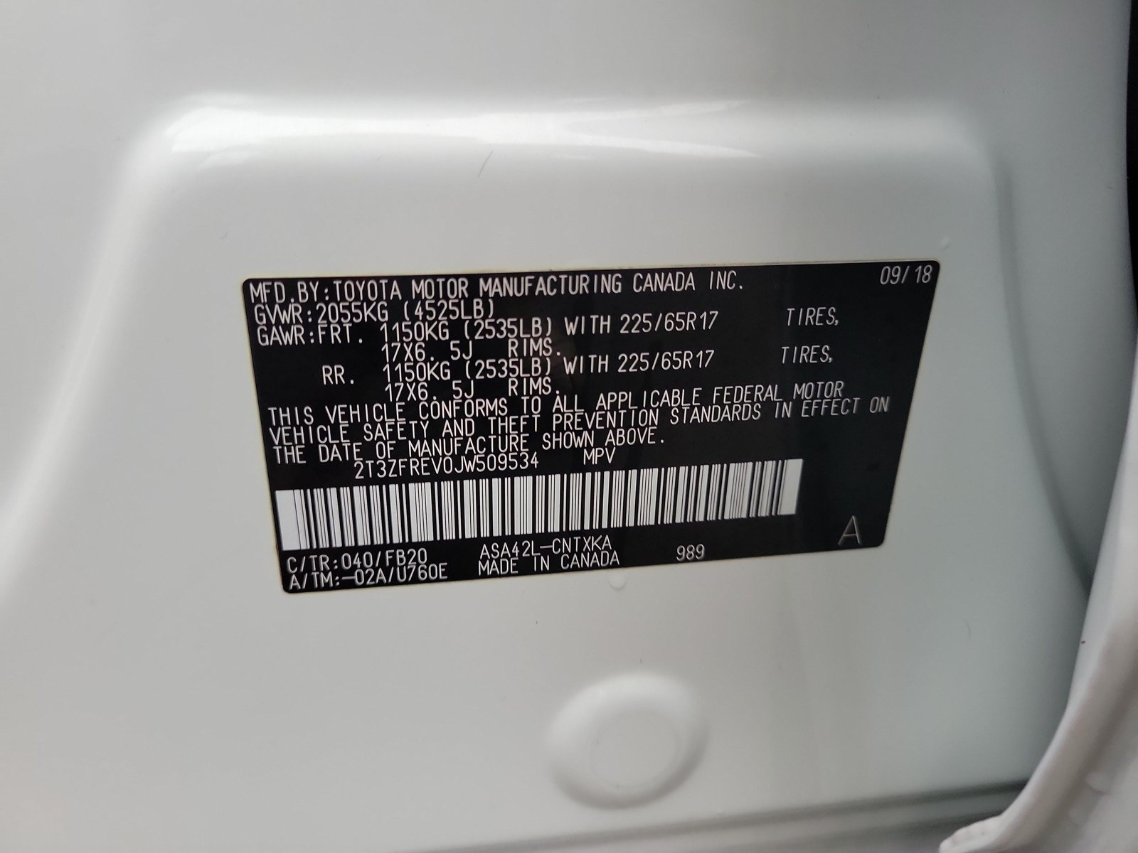 Used 2018 Toyota RAV4 LE FWD image 32