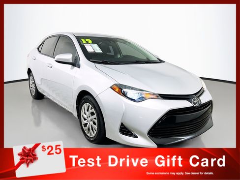 Used 2019 Toyota Corolla LE FWD image 1