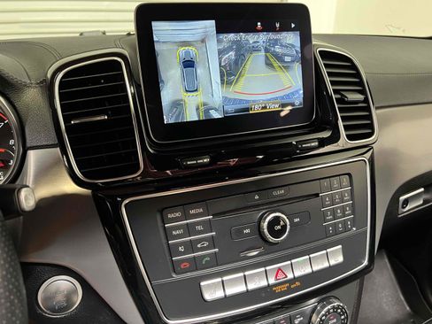 Used 2019 Mercedes-Benz GLE 43 AMG 4MATIC image 32