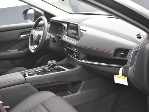 New 2026 Nissan Rogue Rock Creek image 6