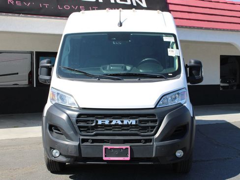 Used 2024 RAM ProMaster 2500 w/ Safety Group FWD image 2