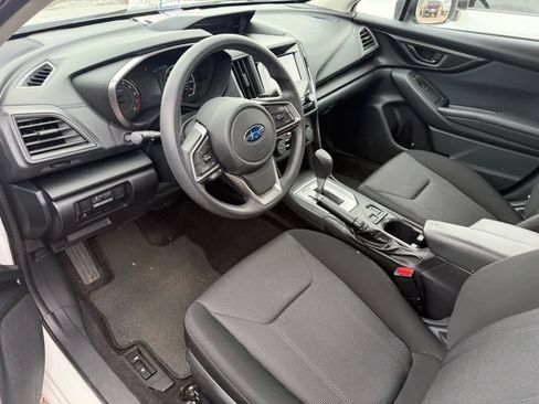 Used 2017 Subaru Impreza 2.0i Premium image 13