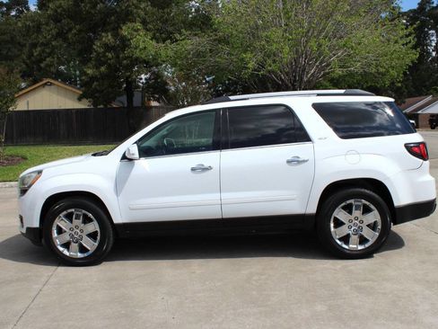 Used 2017 GMC Acadia Limited SLT image 3