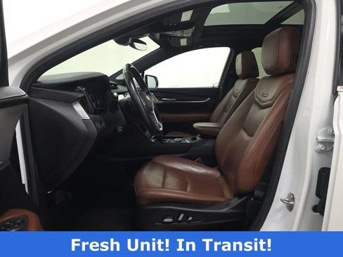 Used 2022 Cadillac XT5 Premium Luxury AWD/4WD image 6