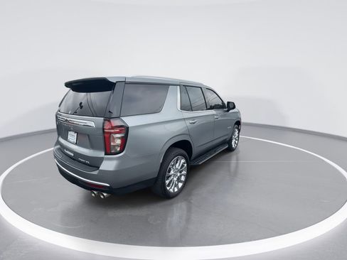 Used 2024 Chevrolet Tahoe Premier AWD/4WD image 8