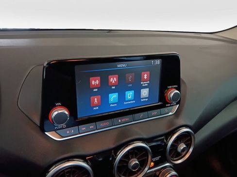 Used 2023 Nissan Sentra S image 17